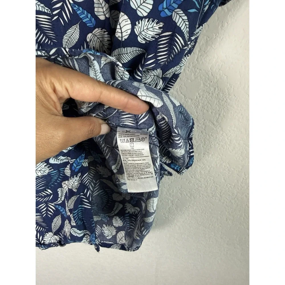 Banana Republic Mens XL Button Shirt Short‎ Sleeve Floral Blue Tropical Hawaiian